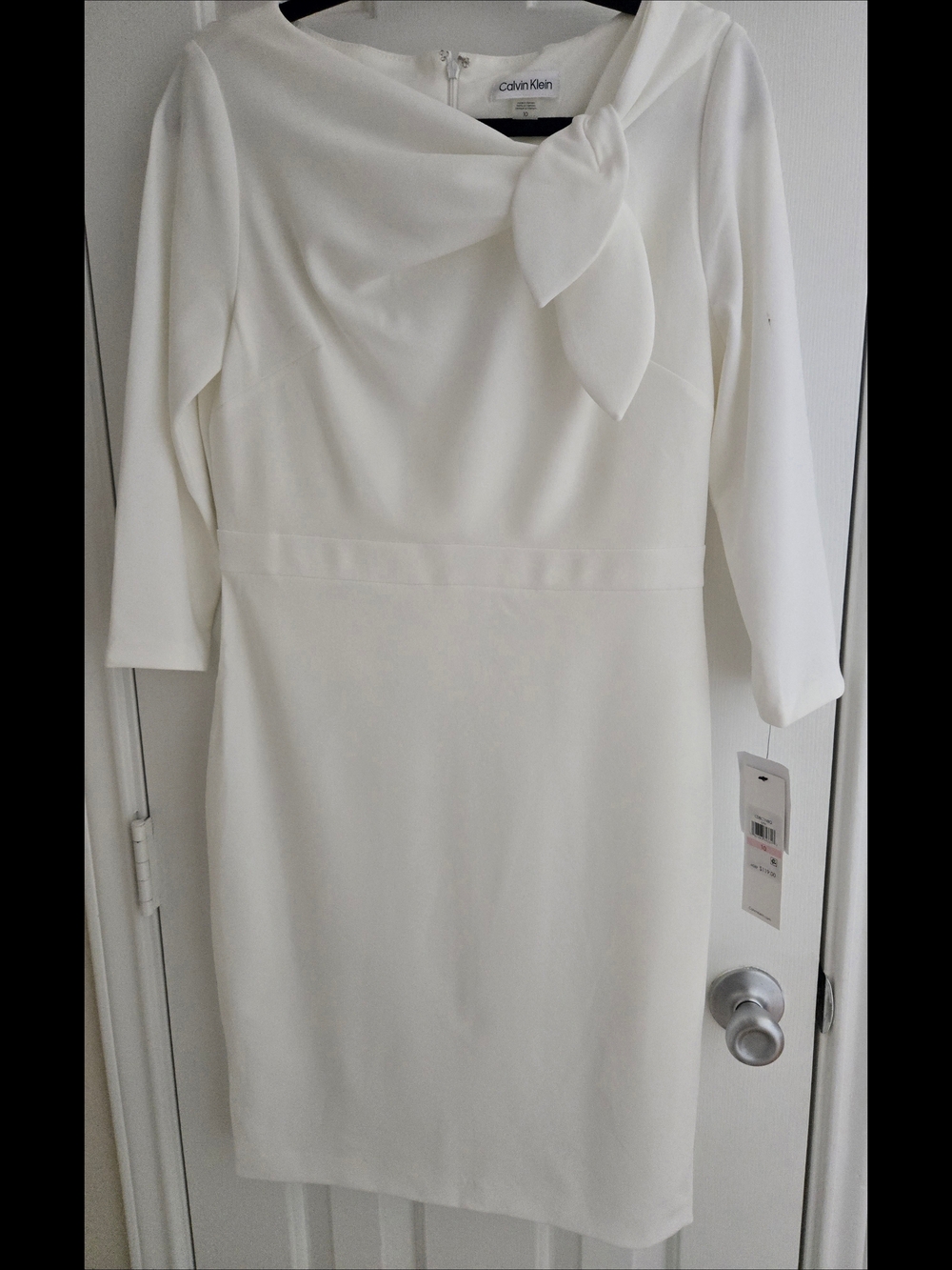 Calvin Klein Cream Bow Neck 3/4 Sleeve Sheath Structured Scuba Crepe Sz 10 NWT